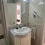 Kristie Apartamento
